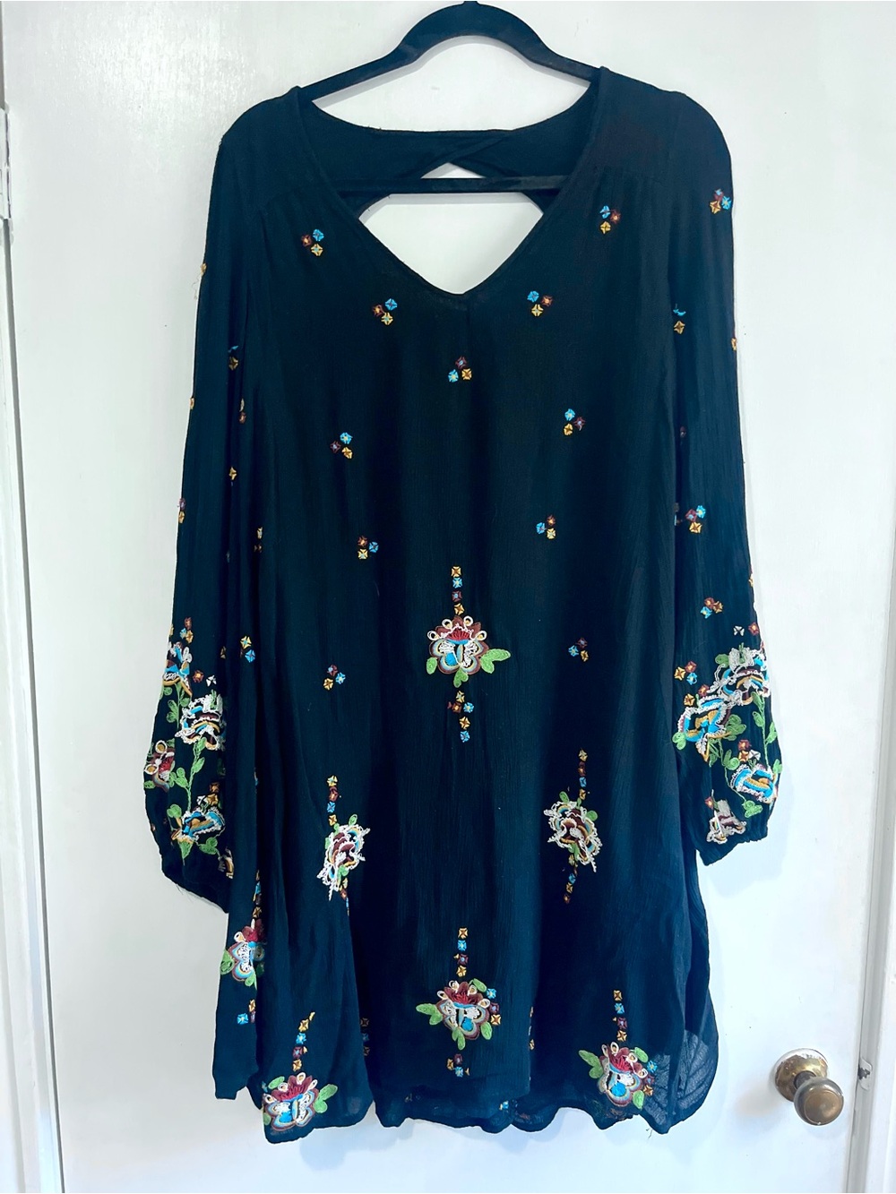 NWOT Free People Black Embroidered V-Neck Women’s Dress